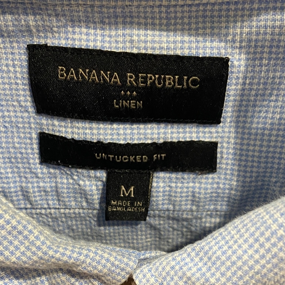 Banana Republic Medium Light Blue Linen untucked fit Button-Down Shirt - Picture 2 of 4
